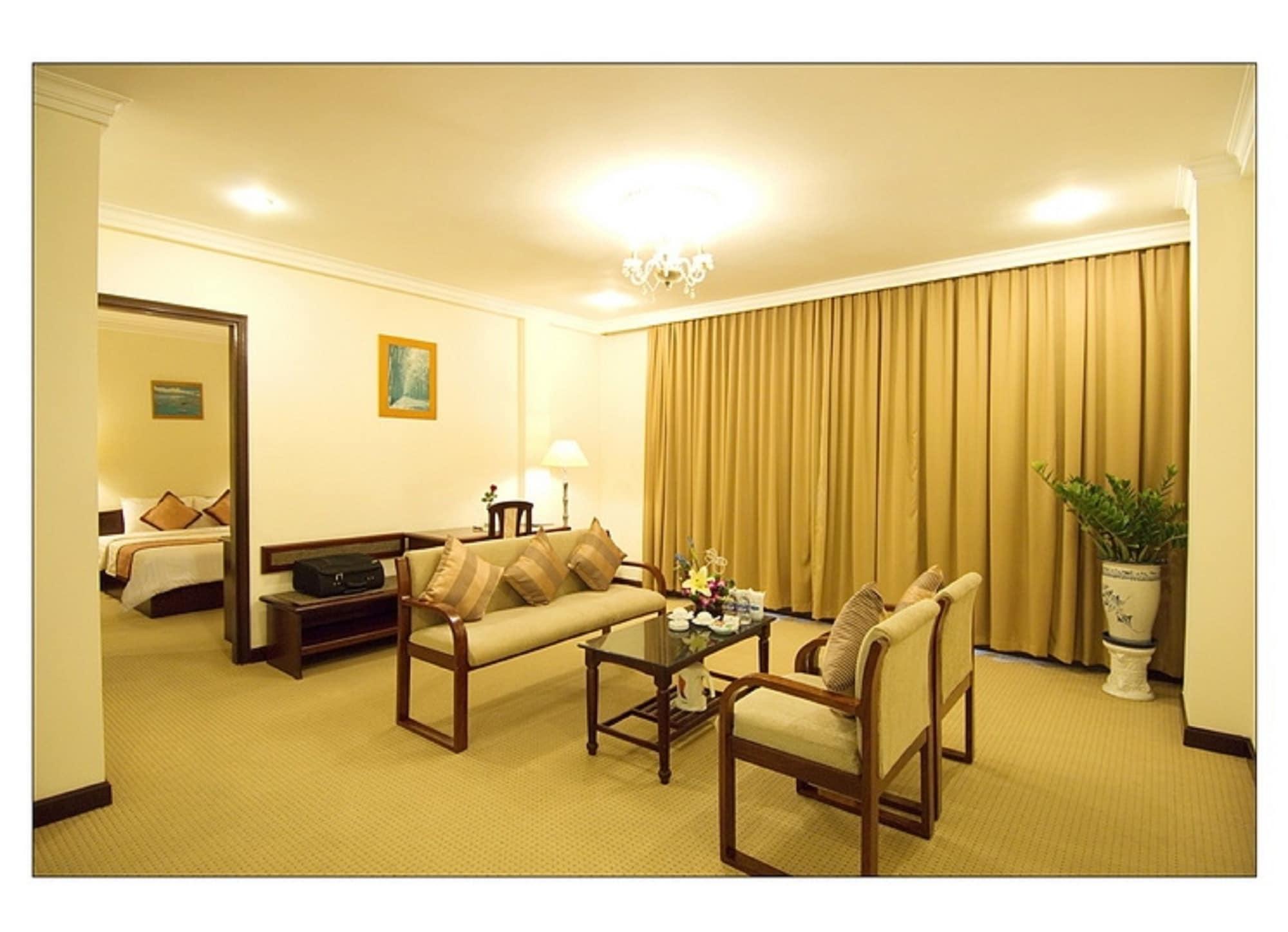 דה נאנג Saigon Tourane Hotel מראה חיצוני תמונה